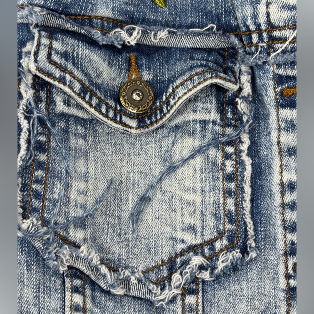 Desigual Floral Embroidered 4 Pocket Distressed Fade Washed Jean Jacket EU 38 - Picture 9 of 14